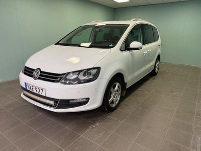 Begagnad VW Sharan 150 HK (110 kW) 2015 Vit Minibuss