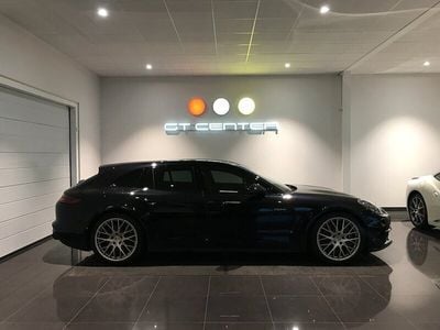 Porsche Panamera 4