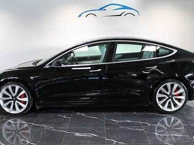 Begagnad Tesla Model 3 Performance 461 kW (627 HK) 2019 Svart Sedan