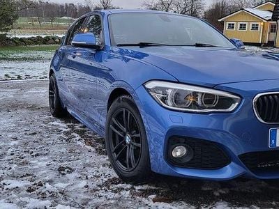Blå metallic Begagnad 2016 BMW 116 Halvkombi | 150 000 kr (Dyr)