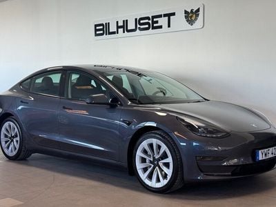 Grå Begagnad 2022 Tesla Model 3 Long Range AWD Sedan | 439 900 kr (Dyr)