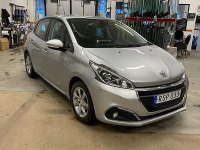 Begagnad Peugeot 208 82 HK (60 kW) 2016 Grey metallic Halvkombi