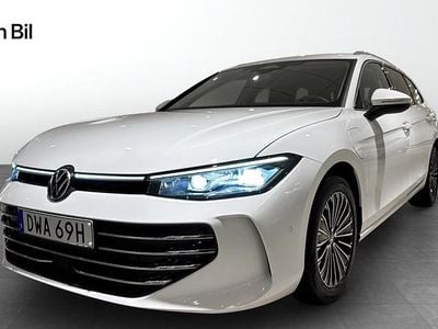 Begagnad VW Passat Elegance 177 HK (130 kW) 2024 Vit Kombi