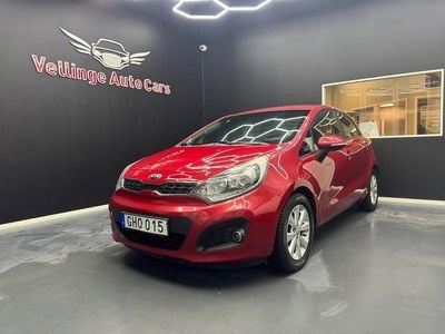 Begagnad Kia Rio 84 HK (61 kW) 2014 Röd Halvkombi