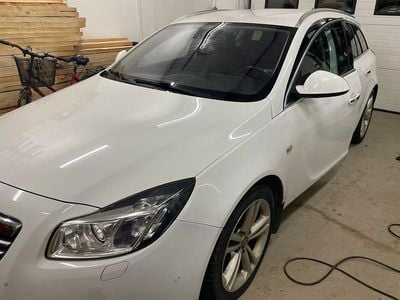 Begagnad Opel Insignia Cosmo 160 HK (117 kW) 2012 Kombi