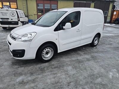 Begagnad Citroën Berlingo 99 HK (72 kW) 2018 Vit Minibuss