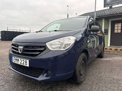 Blå Begagnad 2014 Dacia Lodgy Minibuss | 29 900 kr