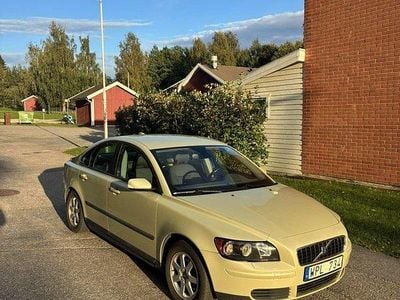 Volvo S40