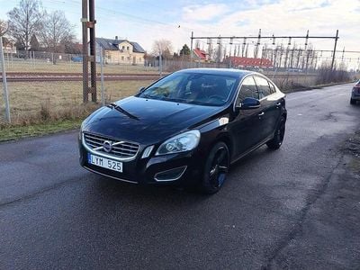 Begagnad Volvo S60 Momentum 150 HK (110 kW) 2011 Svart Sedan