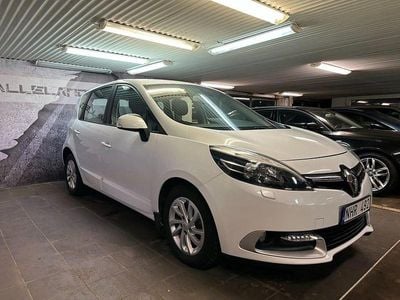 Vit Begagnad 2013 Renault Scénic III Minibuss | 64 900 kr (Marknadspris)