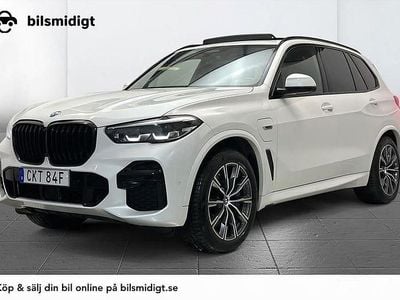 Vit Begagnad 2022 BMW X5 iPerformance SUV | 494 900 kr