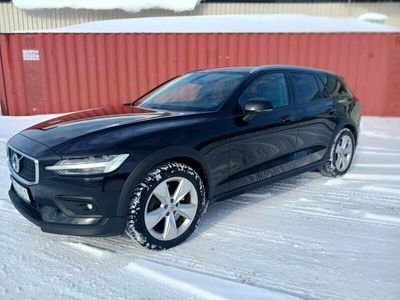 begagnad Volvo V60 CC D4 AWD Geartronic Momentum Euro 6