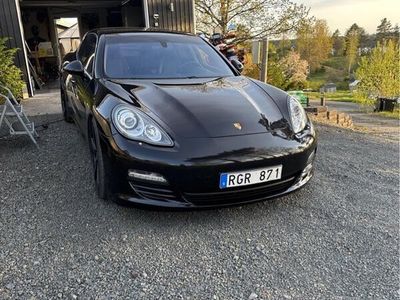 Porsche Panamera 4S