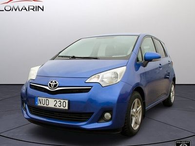 begagnad Toyota Verso-S 1.33 Dual VVT-i DRAGKROK S VHJUL 2012, Kombi