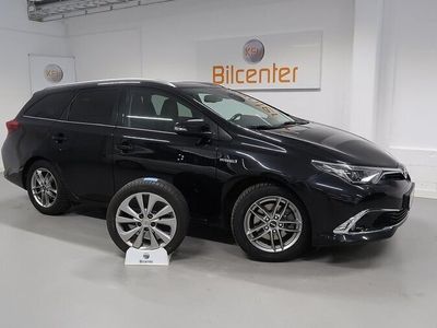 begagnad Toyota Auris Touring Sports Hybrid V-Däck ingår Aut-Navi-Kamera-BT 2018, Halvkombi