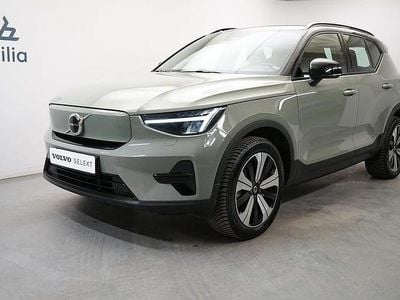 Grön Begagnad 2022 Volvo XC40 Core SUV | 344 900 kr