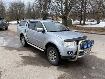 begagnad Mitsubishi L200 Dubbelhytt 2.5 4x4 Automat 25% Moms