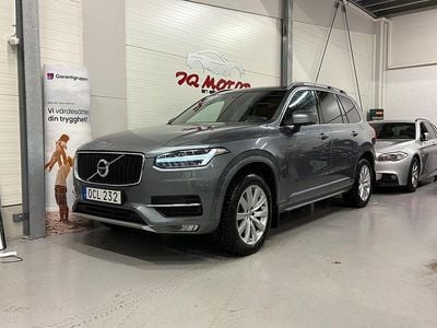 Grå Begagnad 2016 Volvo XC90 Momentum SUV | 274 900 kr (Marknadspris)