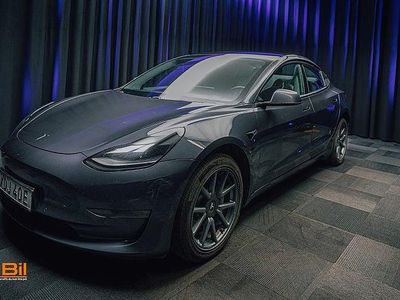 Begagnad Tesla Model 3 Long Range AWD 366 kW (498 HK) 2021 Grå Sedan