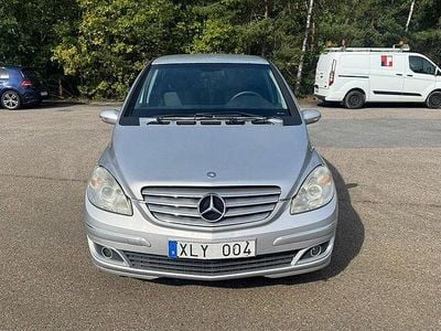 Mercedes B200