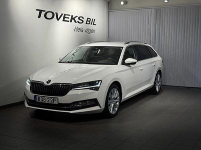 Vit Begagnad 2021 Skoda Superb Kombi | 229 900 kr (Bra pris)
