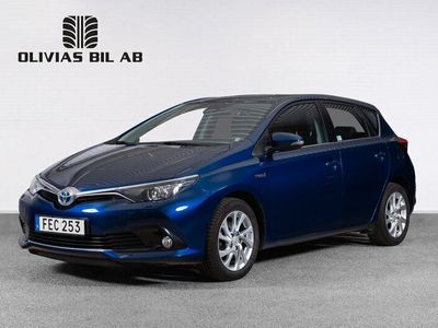 begagnad Toyota Auris Hybrid e-CVT Euro 6 I S&V Hjul I 1363kr/mån I