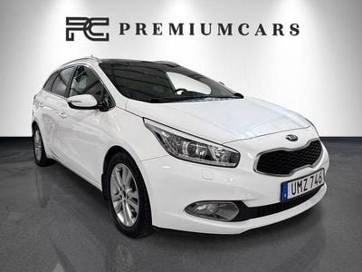 Begagnad Kia Ceed 128 HK (94 kW) 2015 Vit Halvkombi