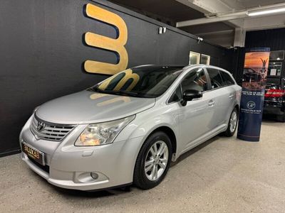 begagnad Toyota Avensis Kombi 1.8 Valvematic Euro 4 Panoramatak