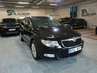 begagnad Skoda Superb Kombi 2.0 TDI 4x4 DSG Sekventiell NyServ 140hk