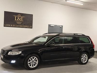 Svart Begagnad 2015 Volvo V70 Momentum Kombi | 109 900 kr (Marknadspris)