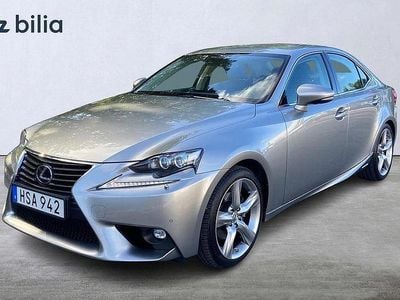 Lexus IS300h
