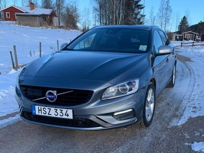 begagnad Volvo V60 D6 Plug-in Hybrid R-Design Polestar-optimerad