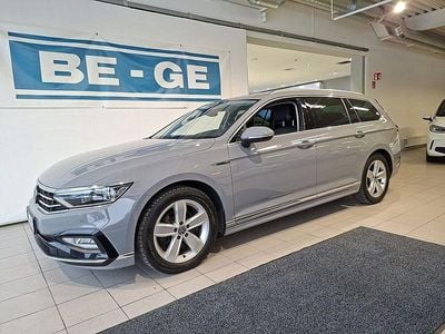 Grå Begagnad 2022 VW Passat GT Kombi | 274 900 kr (Marknadspris)