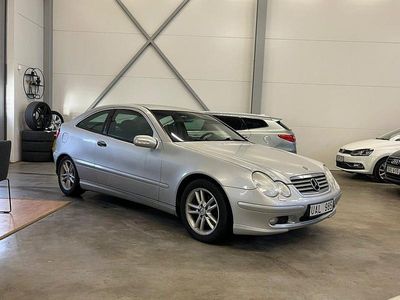 Grå Begagnad 2003 Mercedes C180 Sportkupé | 29 900 kr