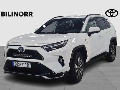 Vit Begagnad 2022 Toyota RAV4 Hybrid Edition SUV | 399 900 kr (Marknadspris)