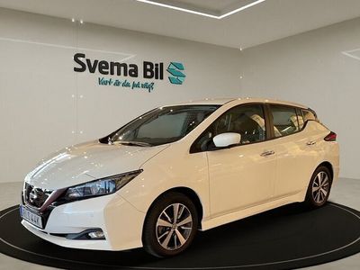begagnad Nissan Leaf Acenta 40 kWh Automat 2021, Halvkombi