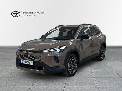Begagnad Toyota Corolla Cross Style 197 HK (144 kW) 2025 Brun SUV