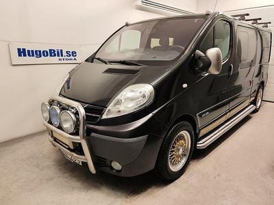 Svart Begagnad 2011 Nissan Primastar Minibuss | 99 875 kr