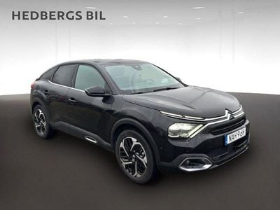 Svart Begagnad 2024 Citroën C4 PureTech Halvkombi | 224 800 kr (Marknadspris)