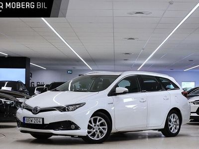 begagnad Toyota Auris Hybrid Comfort B-kamera Årskatt 2017, Halvkombi