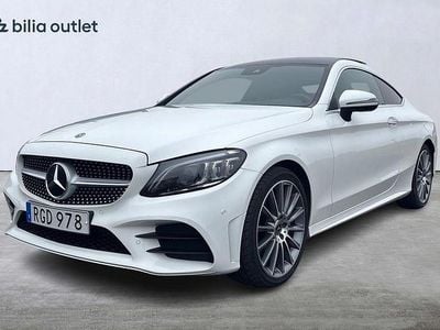 Begagnad Mercedes C220 AMG line 194 HK (142 kW) 2018 Vit Sportkupé
