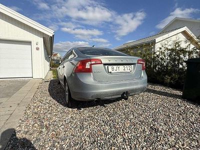 Blå Begagnad 2011 Volvo S60 Momentum Sedan | 85 000 kr (Marknadspris)