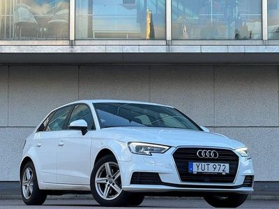 Vit Begagnad 2019 Audi A3 Sportback Proline Halvkombi | 169 900 kr (Marknadspris)