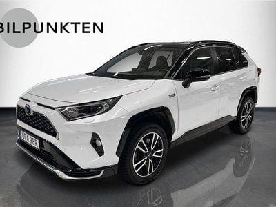 Vitmet/svart Begagnad 2020 Toyota RAV4 Premium SUV | 384 900 kr (Lite dyr)