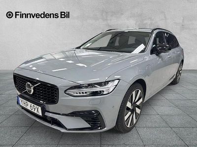 Grå Begagnad 2025 Volvo V90 Plus Kombi | 479 900 kr