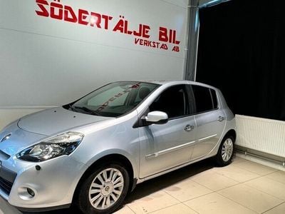 Begagnad Renault Clio R.S. 75 HK (55 kW) 2009 Silver Halvkombi