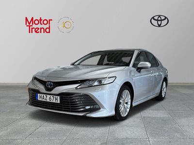 begagnad Toyota Camry 2,5 HYBRID Executive Vinterhjul