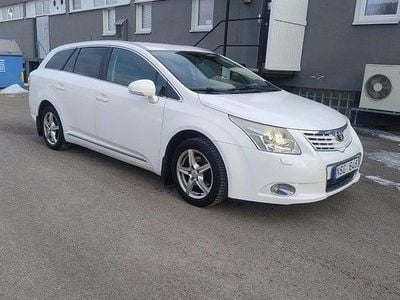 Vit Begagnad 2011 Toyota Avensis Business Edition Kombi | 49 800 kr (Bra pris)