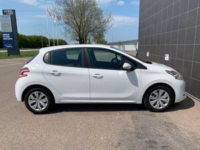 begagnad Peugeot 208 5-dörrar 1.2 VTi Euro 5