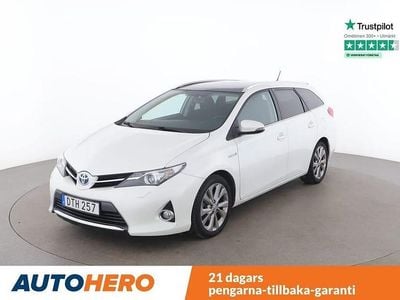 Vit Begagnad 2014 Toyota Auris Touring Sports Kombi | 142 000 kr (Marknadspris)